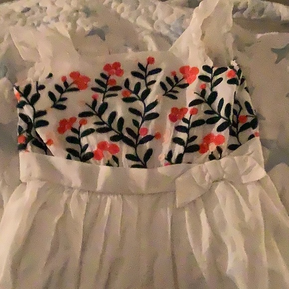 One piece beautiful jumper - Picture 1 of 3
